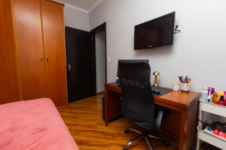 Casa à venda com 100m², 2 quartos e 2 vagas Casa à venda com 100m², 2 quartos e 2 vagasQuarto 1