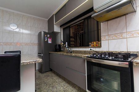 Casa à venda com 100m², 2 quartos e 2 vagas Casa à venda com 100m², 2 quartos e 2 vagasCozinha