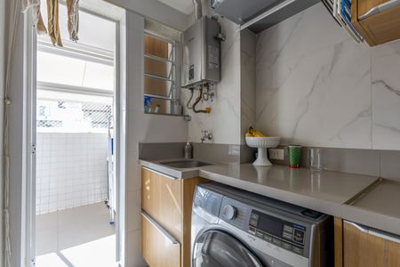 Apartamento à venda com 105m², 3 quartos e 2 vagas Apartamento à venda com 105m², 3 quartos e 2 vagasÁrea de Serviço