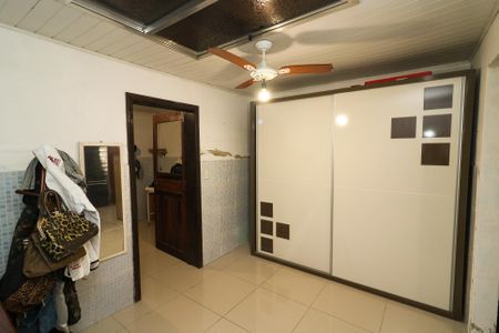 Casa à venda com 440m², 6 quartos e 8 vagas Casa à venda com 440m², 6 quartos e 8 vagasCloset da suíte 2