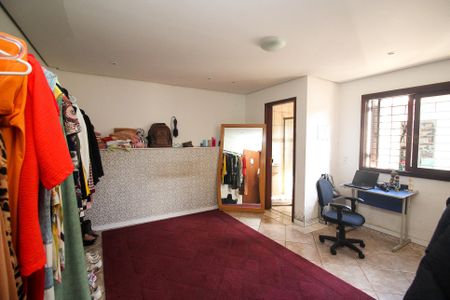 Casa à venda com 440m², 6 quartos e 8 vagas Casa à venda com 440m², 6 quartos e 8 vagasSuíte 1