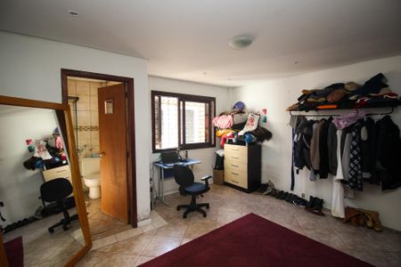 Casa à venda com 440m², 6 quartos e 8 vagas Casa à venda com 440m², 6 quartos e 8 vagasSuíte 1