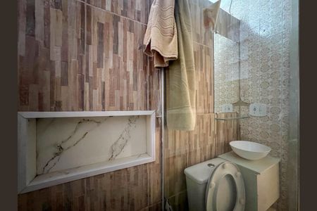 Apartamento à venda com 63m², 2 quartos e sem vagaBanheiro