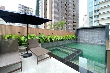 Apartamento à venda com 68m², 2 quartos e 2 vagasÁrea comum - Piscina