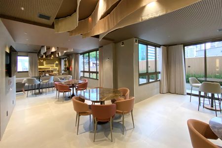 Apartamento à venda com 68m², 2 quartos e 2 vagasÁrea comum - Salão de festas