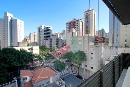 Vista Suite 1 de apartamento à venda com 2 quartos, 68m² em Lourdes, Belo Horizonte