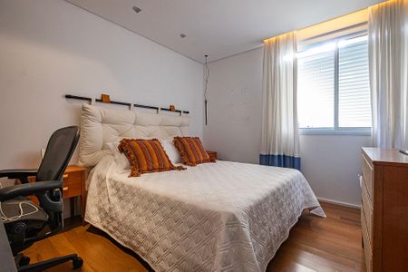 Apartamento à venda com 137m², 2 quartos e 1 vagaQuarto 