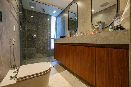 Apartamento à venda com 137m², 2 quartos e 1 vagaBanheiro da Suíte