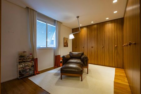 Apartamento à venda com 137m², 2 quartos e 1 vagaSuíte