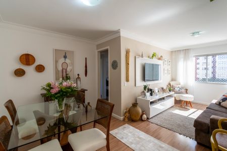 Apartamento à venda com 68m², 2 quartos e 1 vagaSala