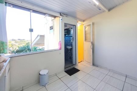 Casa à venda com 75m², 2 quartos e 4 vagas Casa à venda com 75m², 2 quartos e 4 vagasSala - Cozinha