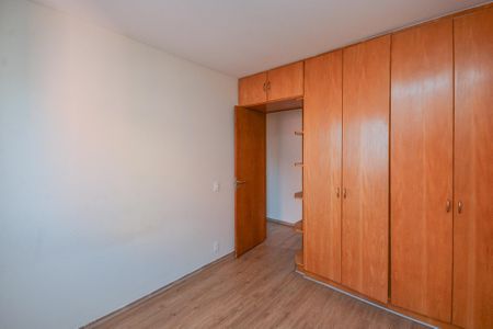 Apartamento para alugar com 68m², 3 quartos e 2 vagasQuarto 2