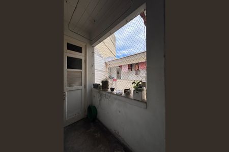 Apartamento à venda com 105m², 3 quartos e 1 vagaÁrea de serviço