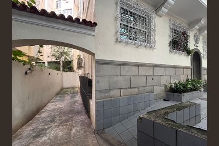 Apartamento à venda com 105m², 3 quartos e 1 vagaEntrada