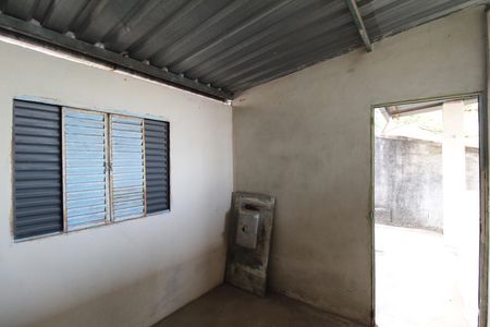 Casa para alugar com 86m², 2 quartos e 1 vagaQuintal