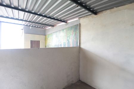 Casa para alugar com 86m², 2 quartos e 1 vagaQuintal