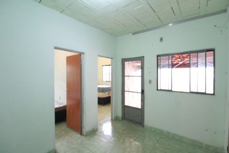 Casa para alugar com 86m², 2 quartos e 1 vagaSala