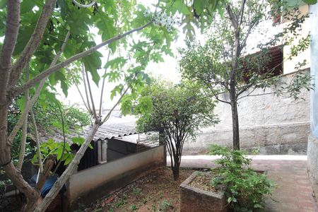 Casa para alugar com 86m², 2 quartos e 1 vagaQuintal