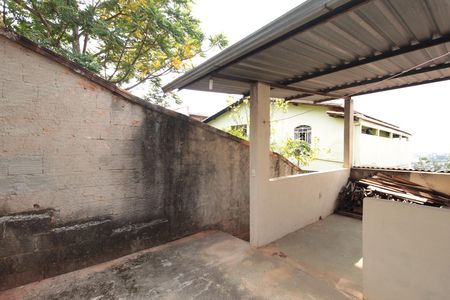 Casa para alugar com 86m², 2 quartos e 1 vagaQuintal