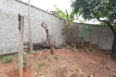 Casa para alugar com 86m², 2 quartos e 1 vagaQuintal