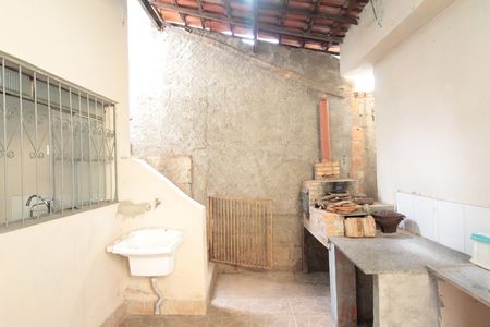 Casa para alugar com 86m², 2 quartos e 1 vagaÁrea de Serviço