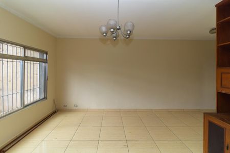 Casa à venda com 143m², 3 quartos e 2 vagas Casa à venda com 143m², 3 quartos e 2 vagasSala