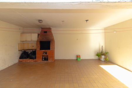 Casa à venda com 143m², 3 quartos e 2 vagas Casa à venda com 143m², 3 quartos e 2 vagasChurrasqueira