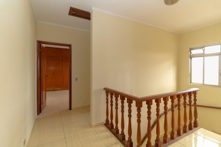 Casa à venda com 143m², 3 quartos e 2 vagas Casa à venda com 143m², 3 quartos e 2 vagasHall dos Quartos