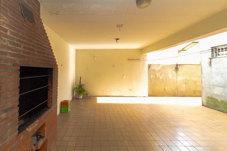 Casa à venda com 143m², 3 quartos e 2 vagas Casa à venda com 143m², 3 quartos e 2 vagasChurrasqueira