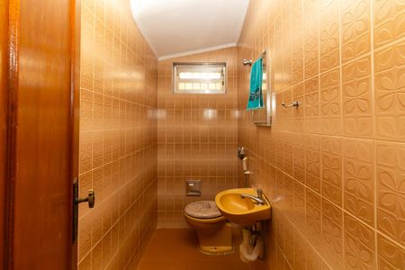 Casa à venda com 143m², 3 quartos e 2 vagas Casa à venda com 143m², 3 quartos e 2 vagasBanheiro 1