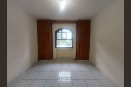 Casa à venda com 240m², 3 quartos e 2 vagas Casa à venda com 240m², 3 quartos e 2 vagasQuarto 1