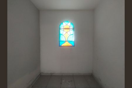 Casa à venda com 240m², 3 quartos e 2 vagas Casa à venda com 240m², 3 quartos e 2 vagasQuarto na Área de Serviço