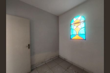 Casa à venda com 240m², 3 quartos e 2 vagas Casa à venda com 240m², 3 quartos e 2 vagasQuarto na Área de Serviço