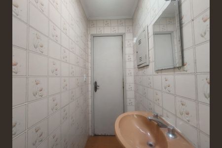 Casa à venda com 240m², 3 quartos e 2 vagas Casa à venda com 240m², 3 quartos e 2 vagasLavabo