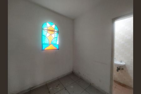 Casa à venda com 240m², 3 quartos e 2 vagas Casa à venda com 240m², 3 quartos e 2 vagasQuarto na Área de Serviço