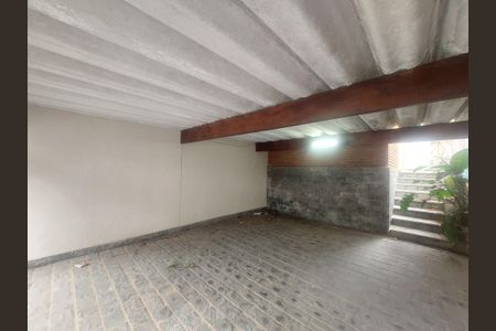 Casa à venda com 240m², 3 quartos e 2 vagas Casa à venda com 240m², 3 quartos e 2 vagasGaragem