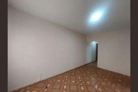 Casa à venda com 240m², 3 quartos e 2 vagas Casa à venda com 240m², 3 quartos e 2 vagasSala