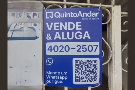 Casa à venda com 240m², 3 quartos e 2 vagas Casa à venda com 240m², 3 quartos e 2 vagasPlaca