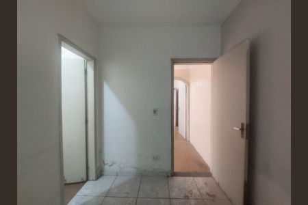 Casa à venda com 240m², 3 quartos e 2 vagas Casa à venda com 240m², 3 quartos e 2 vagasQuarto na Área de Serviço