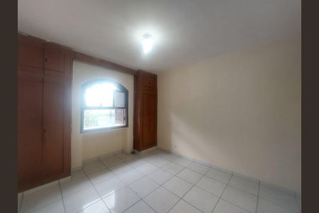 Casa à venda com 240m², 3 quartos e 2 vagas Casa à venda com 240m², 3 quartos e 2 vagasQuarto 1