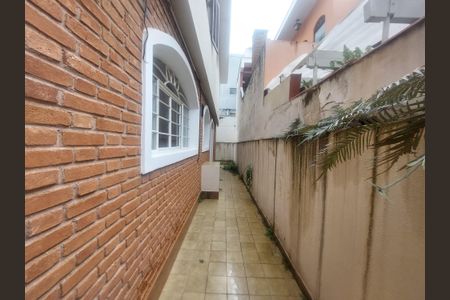 Casa à venda com 240m², 3 quartos e 2 vagas Casa à venda com 240m², 3 quartos e 2 vagasQuintal