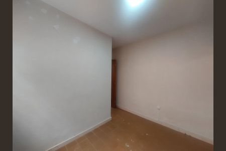 Casa à venda com 240m², 3 quartos e 2 vagas Casa à venda com 240m², 3 quartos e 2 vagasSala