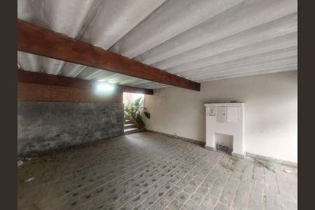 Casa à venda com 240m², 3 quartos e 2 vagas Casa à venda com 240m², 3 quartos e 2 vagasGaragem