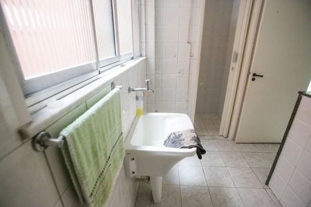 Apartamento à venda com 84m², 3 quartos e 1 vagaÁrea de Serviço