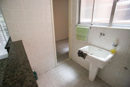 Apartamento à venda com 84m², 3 quartos e 1 vagaÁrea de Serviço