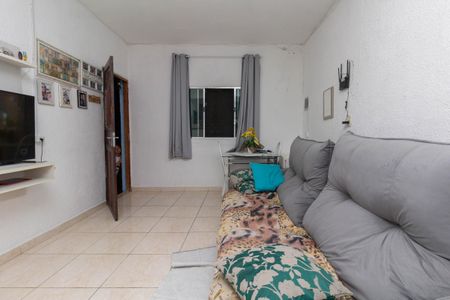 Casa à venda com 250m², 1 quarto e 2 vagas Casa à venda com 250m², 1 quarto e 2 vagasSala
