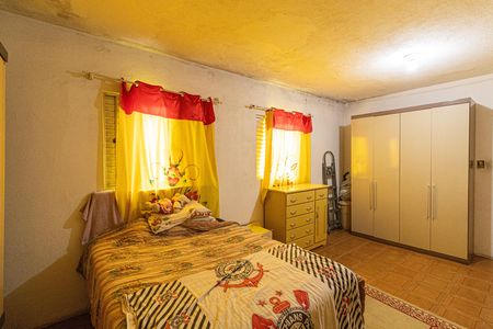 Casa à venda com 250m², 5 quartos e 2 vagas Casa à venda com 250m², 5 quartos e 2 vagasCasa 2 - Quarto 2
