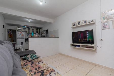 Casa à venda com 250m², 1 quarto e 2 vagas Casa à venda com 250m², 1 quarto e 2 vagasSala