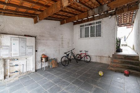Garagem de casa à venda com 5 quartos, 250m² em Parque Cisper, São Paulo