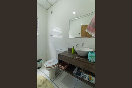 Casa à venda com 250m², 5 quartos e 2 vagas Casa à venda com 250m², 5 quartos e 2 vagasCasa 2 - Banheiro 2